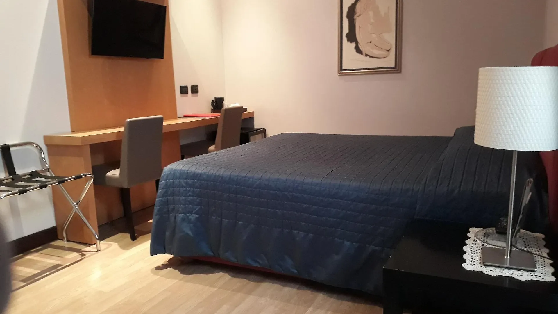 Residenza Cola Di Rienzo - Suite In Rome Italy