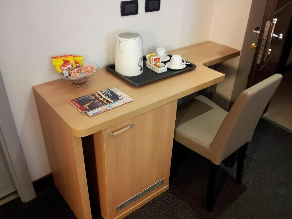 Residenza Cola Di Rienzo - Suite In Rome 2*,