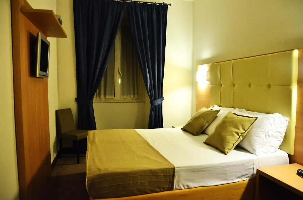 Guest house Residenza Cola Di Rienzo - Suite In Rome