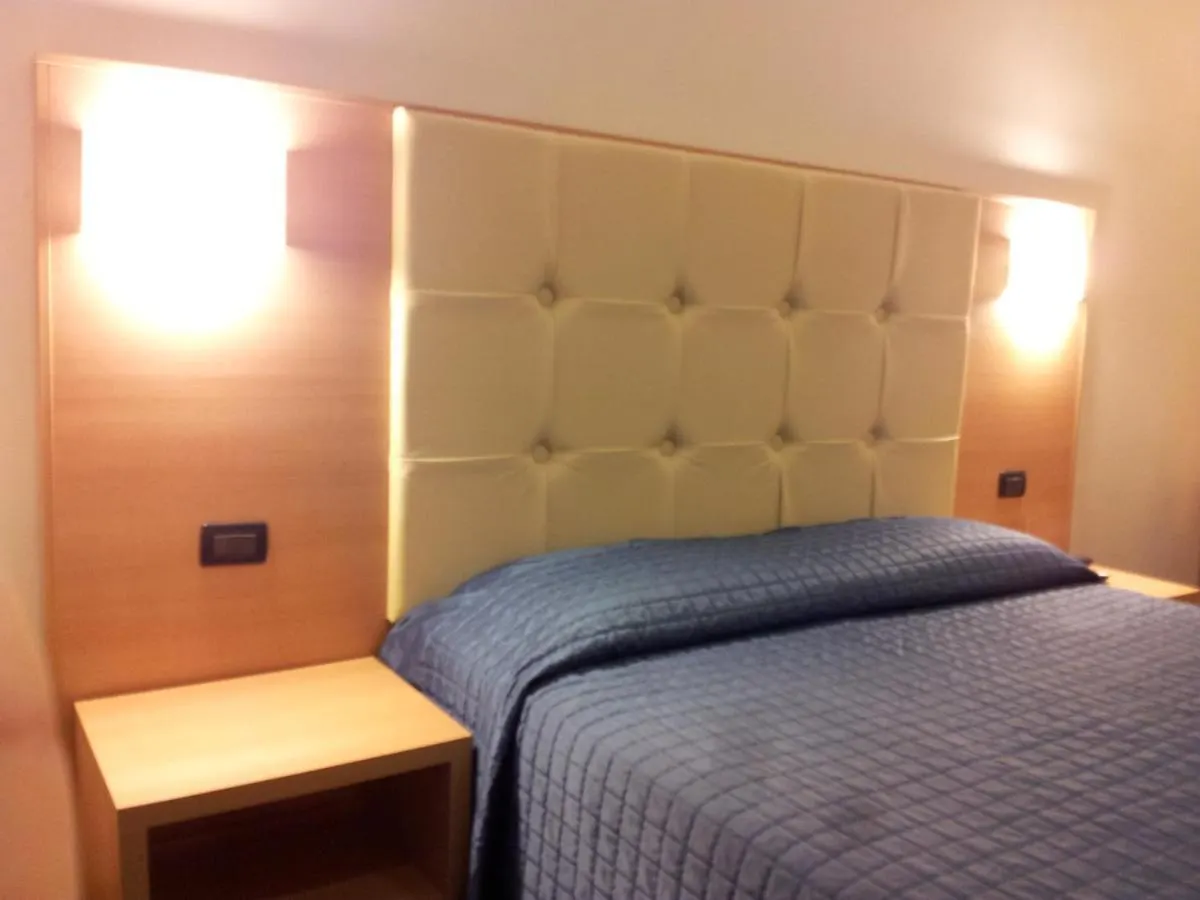 Residenza Cola Di Rienzo - Suite In Rome Guest house