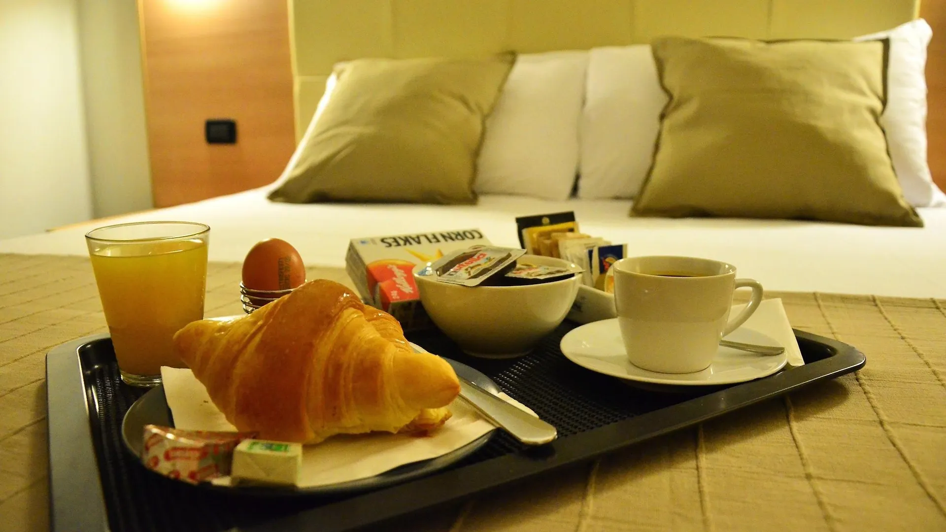 Residenza Cola Di Rienzo - Suite In Рим