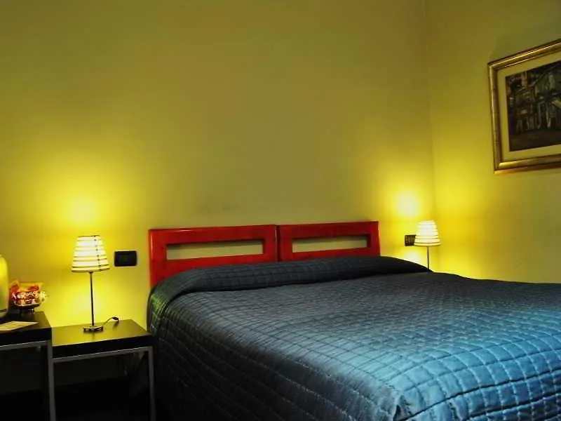 Residenza Cola Di Rienzo - Suite In Rome 2*,