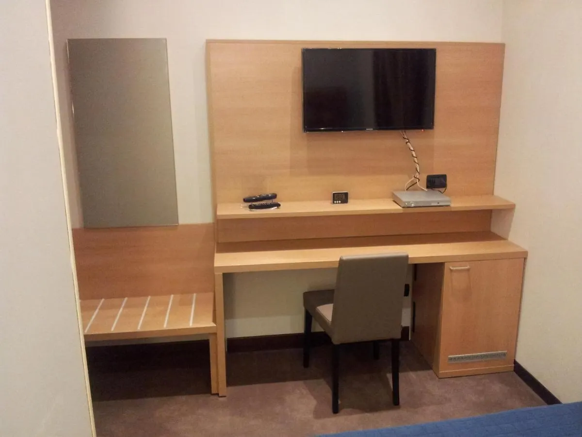 Residenza Cola Di Rienzo - Suite In Rome Maison d'hôtes