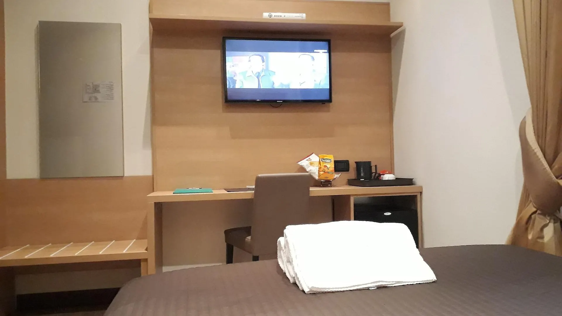 Residenza Cola Di Rienzo - Suite In Rome Italy