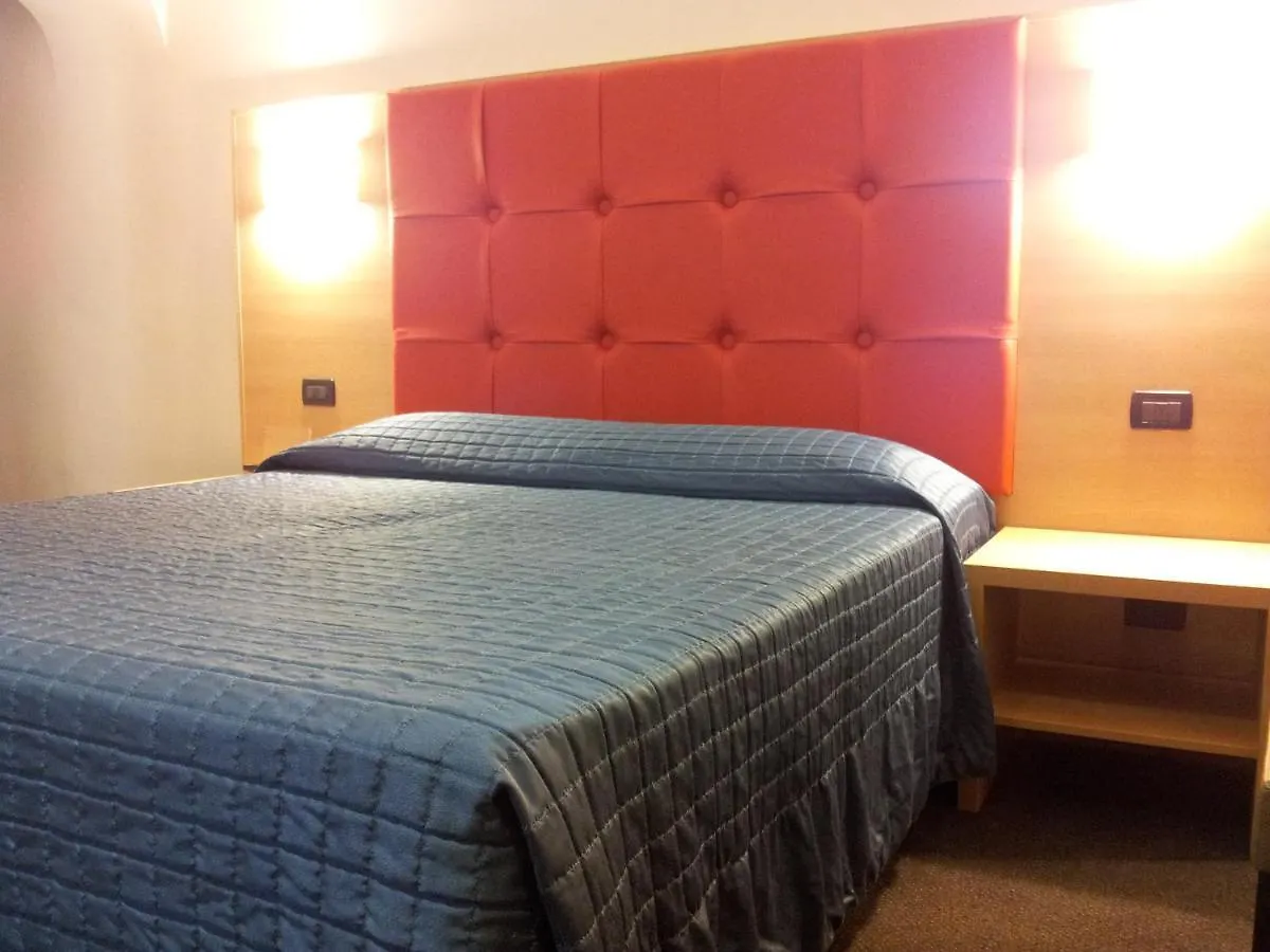 Residenza Cola Di Rienzo - Suite In Rome 2*,