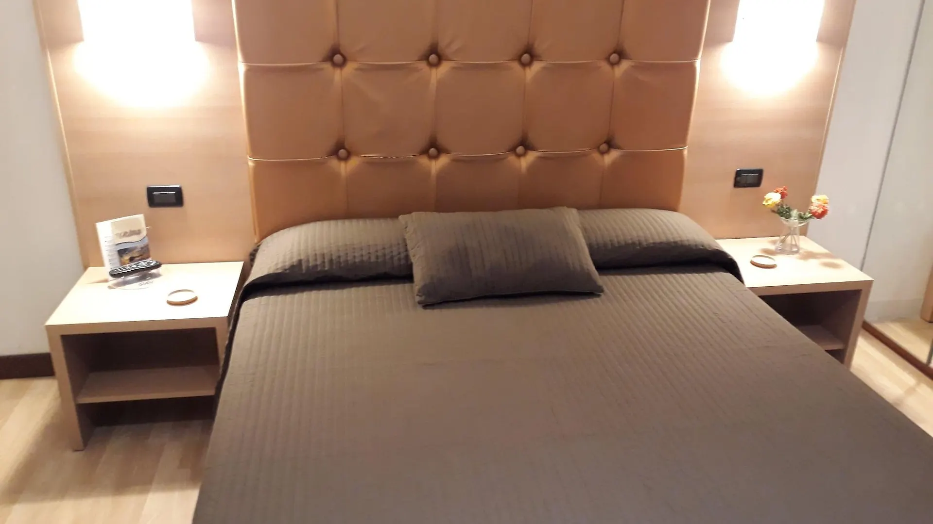 ** Guest house Residenza Cola Di Rienzo - Suite In Rome Italy